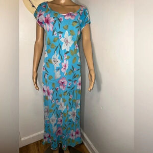 Evan Picone, 8, short sleeve, boat neck, large floral, print maxi,w/flutter hem.